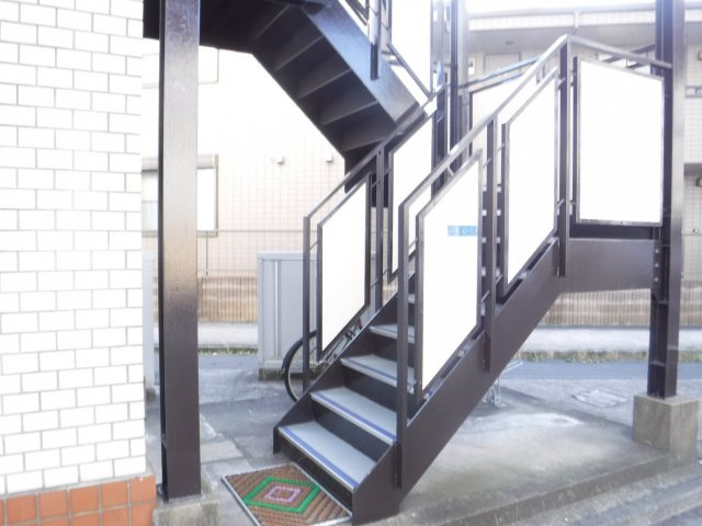 タケダビルのエントランス