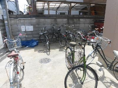 ドミール黒門の駐車場|駐輪場