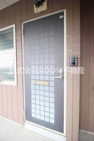 Grace（旧コーポサウス）の玄関