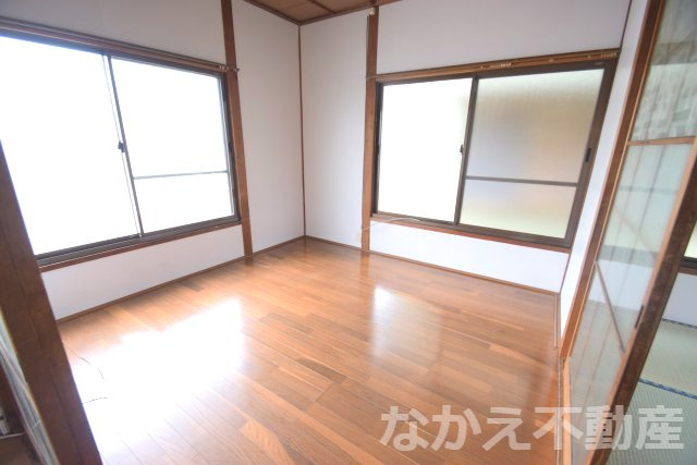 【寝室】 | 広くて明るい寝室