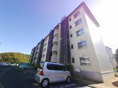 【外観】 | 鈴蘭台ハウス四号棟 | 月々の家賃支払いと比較してみてください♪