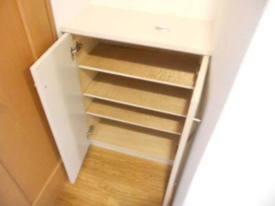 RAVENNA（ラベンナ）の設備|下駄箱