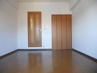 RAVENNA（ラベンナ）の洋室