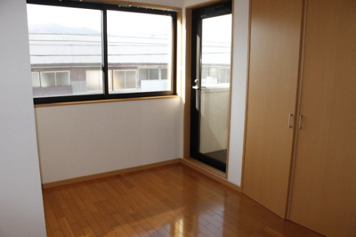 【洋室】 | イシドウビル