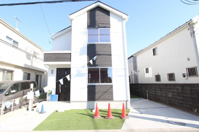 【外観】 | 立川市柏町3丁目/新築戸建 | 全居室南向きの間取りで陽当たり良好です。