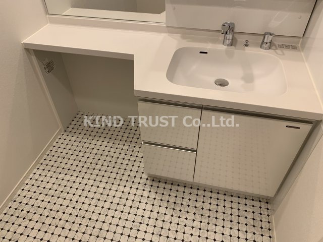 ノルデンハイム同心の独立洗面台