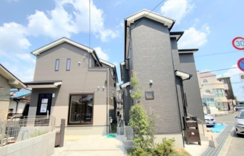 箕面市箕面５丁目の新築一戸建の外観|左側２号棟
