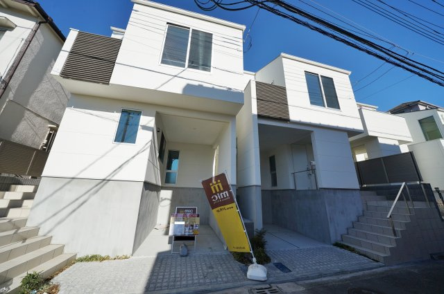 【横浜市南区清水ケ丘165-6新築戸建てA号棟】★仲介手数料無料★（富士見台小学校・岩井原中学校）の外観|JR横須賀線「保土ケ谷」駅徒歩圏内のお住まいです。