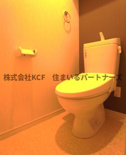 レジェンド・ソーラー宮ノ陣のトイレ|落ち着いたトイレです
