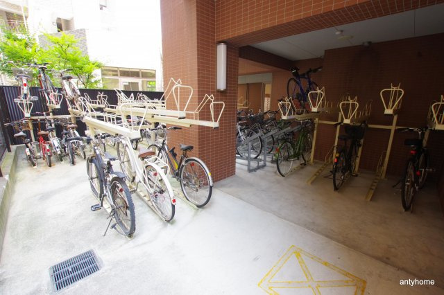 ソラシア京橋大阪城 (旧：ラクラス大阪城)　仲介手数料無料の駐車場