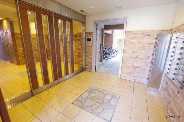 ソラシア京橋大阪城 (旧：ラクラス大阪城)　仲介手数料無料のロビー