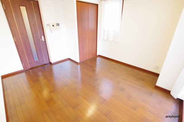 ソラシア京橋大阪城 (旧：ラクラス大阪城)　仲介手数料無料の居間・リビング