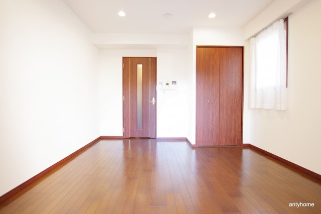 ソラシア京橋大阪城 (旧：ラクラス大阪城)　仲介手数料無料の洋室