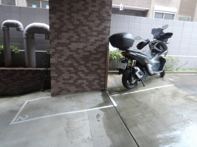 【その他共用部分】 | クレッセント下丸子Ⅲ | バイク置場です。