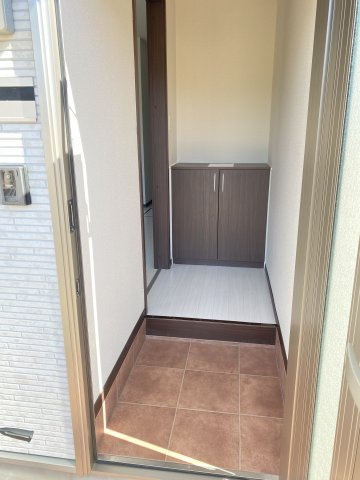 a.Tarpoの玄関