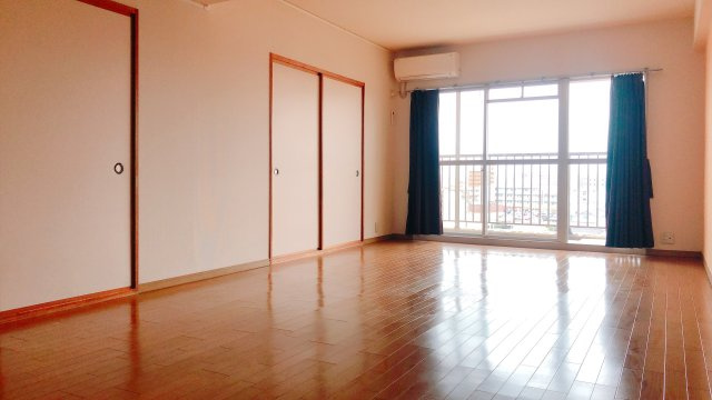 ル・ポール東浜の居間・リビング