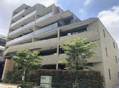 【外観】 | レーベン府中西府 | 駅徒歩1分、スーパーも徒歩1分で便利な立地ですが、閑静な住環境です。