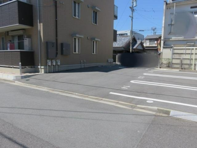D-roomSky　Ⅱの駐車場