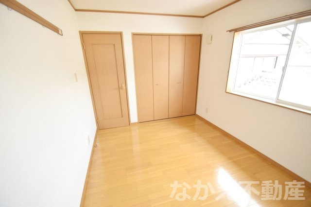【寝室】 | 落ち着いて過ごせるお部屋なので、寝室にいかがでしょうか