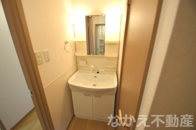 【洗面所】 | 忙しい朝には欠かせない洗面所です