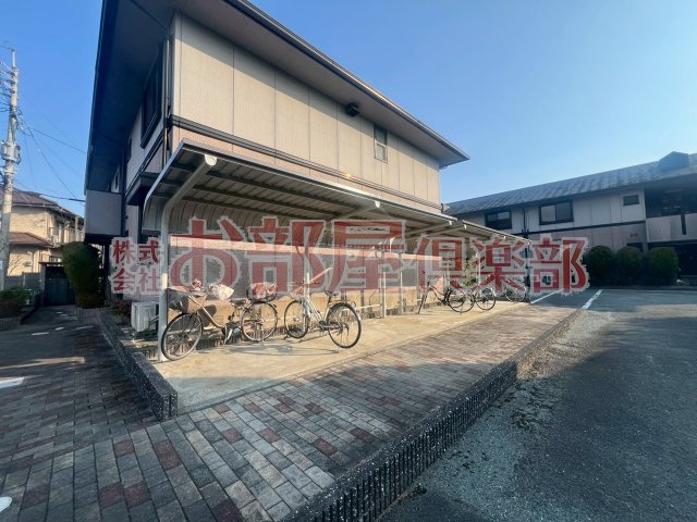 ハイカムール国分のその他共用部分|広々とした自転車置き場があります