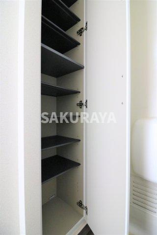 エンパレスV17の収納