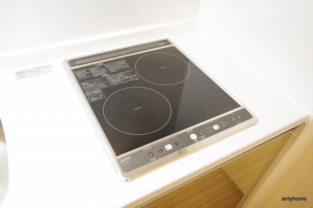 ブリリアントジュネス本町 仲介手数料無料のキッチン