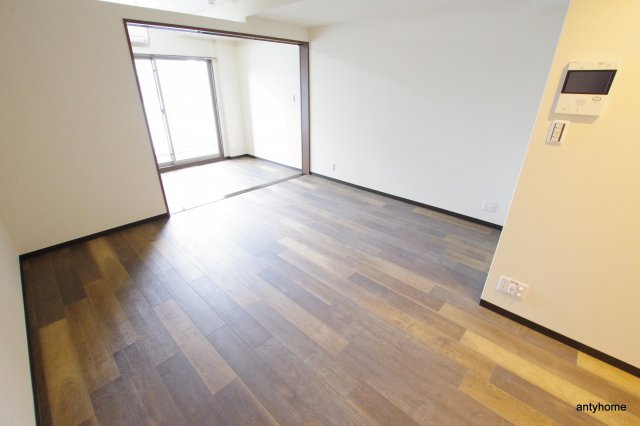 ブリリアントジュネス本町 仲介手数料無料の寝室