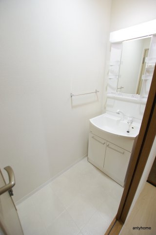 CALLING Osaka Hommachi　仲介手数料無料の洗面所