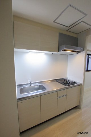 CALLING Osaka Hommachi　仲介手数料無料のキッチン