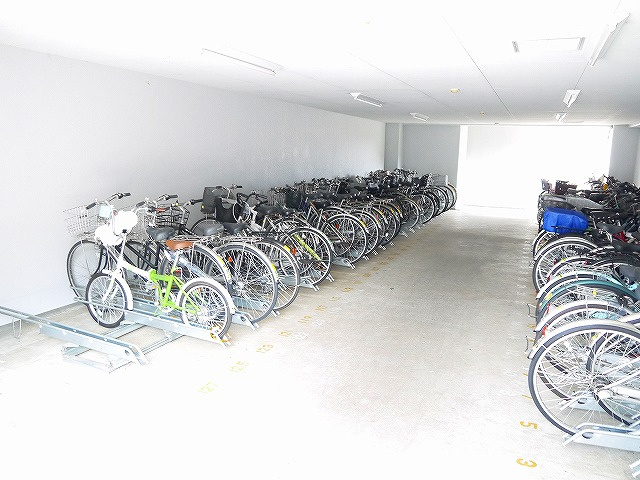朝倉グリーンマンションのその他共用部分|自転車置き場