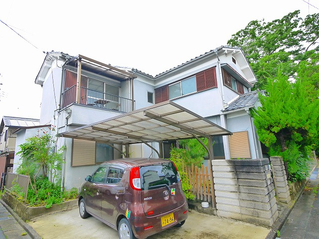 庵治町一戸建の外観