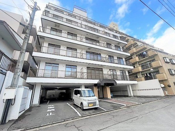 ラ・ペルラ下北沢