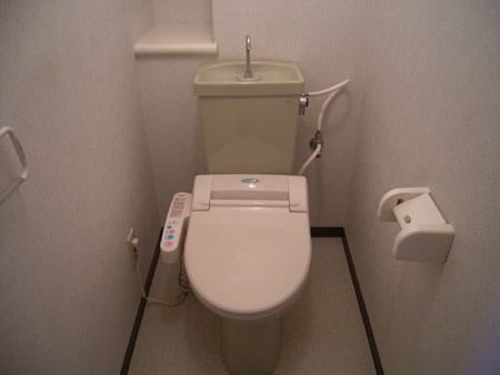 プローブ羽衣のトイレ|コンパクトで使いやすいトイレです