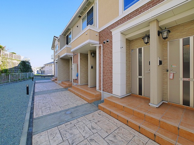 ジェルメ中山Ｂのエントランス|清潔なエントランスです