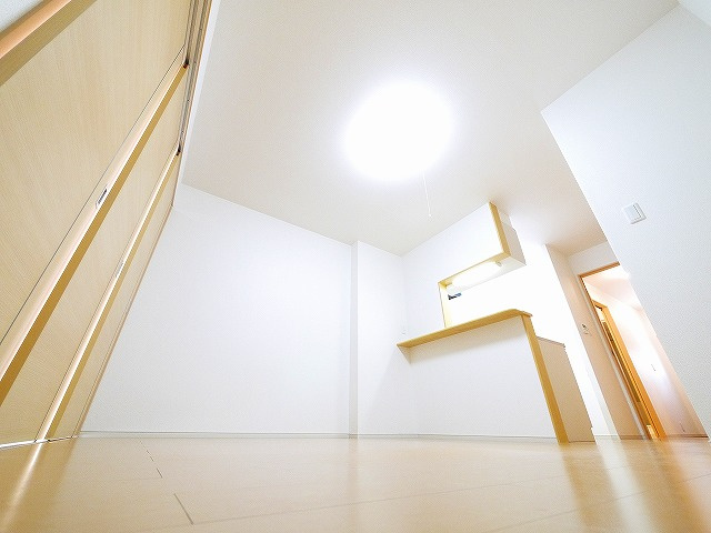 ジェルメ中山Ｂの居間・リビング|ゆったりとした居間です