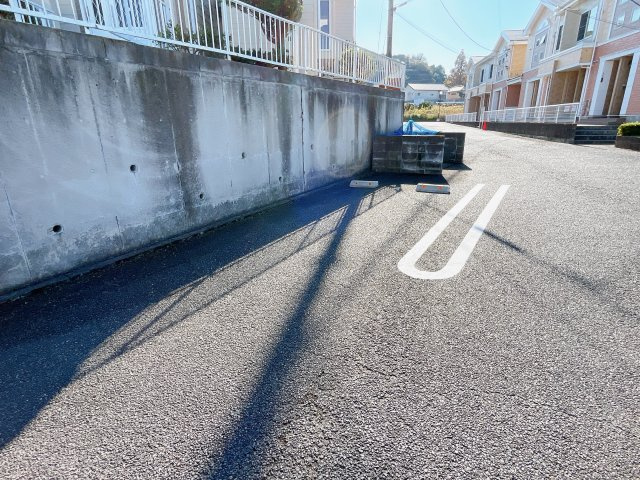 リオトーレスの駐車場