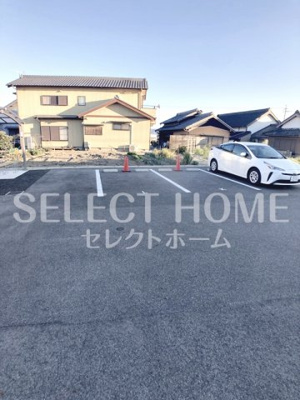 【駐車場】 | ｇｅｌｕｋ（フルーク） | 車をお持ちの方に嬉しい駐車場付きの物件です