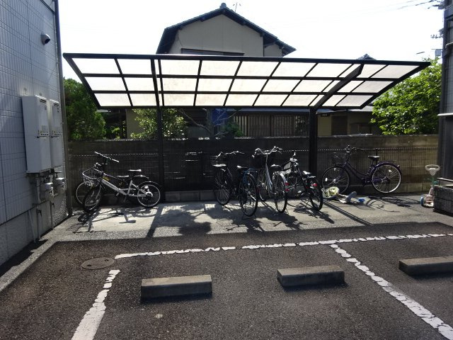 倉敷市平田のアパートのその他共用部分|駐輪場
