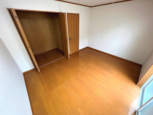 アヴァンティ Bの寝室