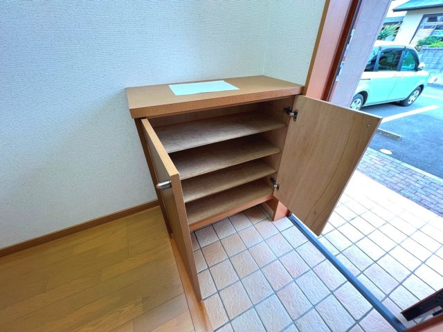 アヴァンティ Bの玄関