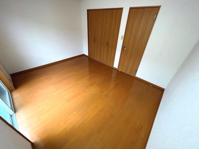 アヴァンティ Bの寝室
