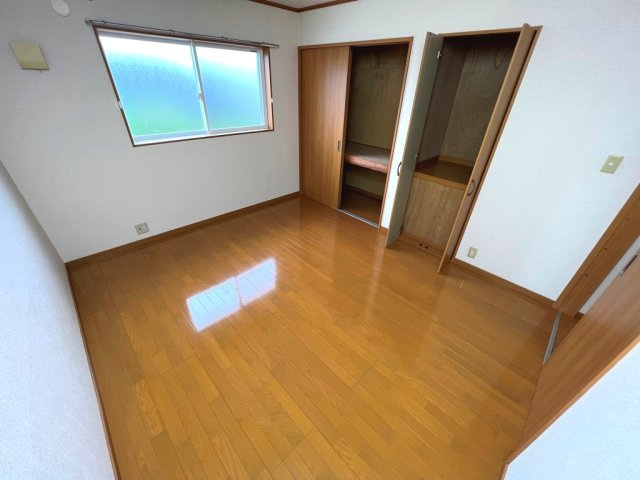 アヴァンティ Bの寝室
