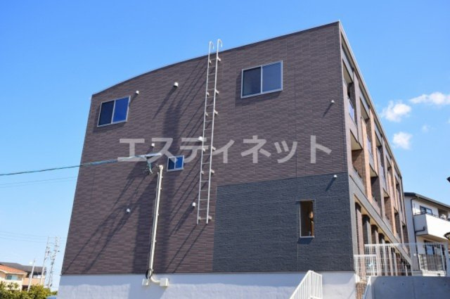 オレンジヒルズ論田Cの外観