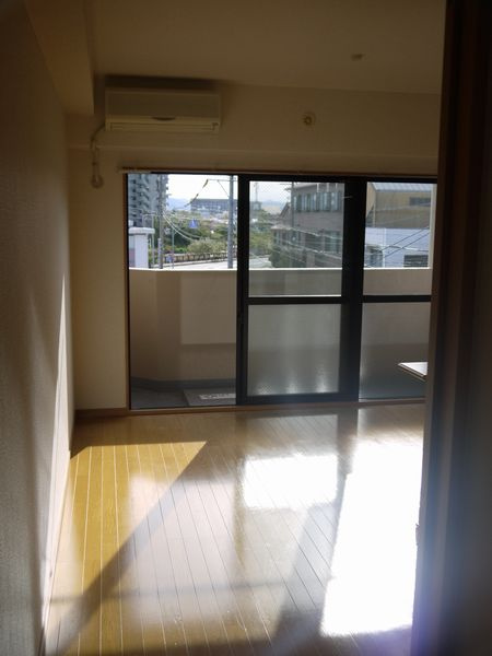 オー・エ・ヴァーレの居間・リビング