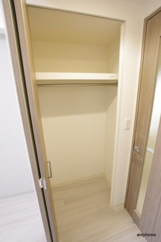 プレサンス天神橋筋六丁目ヴォワール　仲介手数料無料の収納
