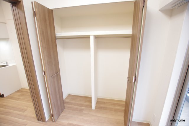 プレサンス天神橋筋六丁目ヴォワール　仲介手数料無料の収納