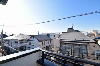 【展望】 | バルコニーからは開放的な景色が眺められます。