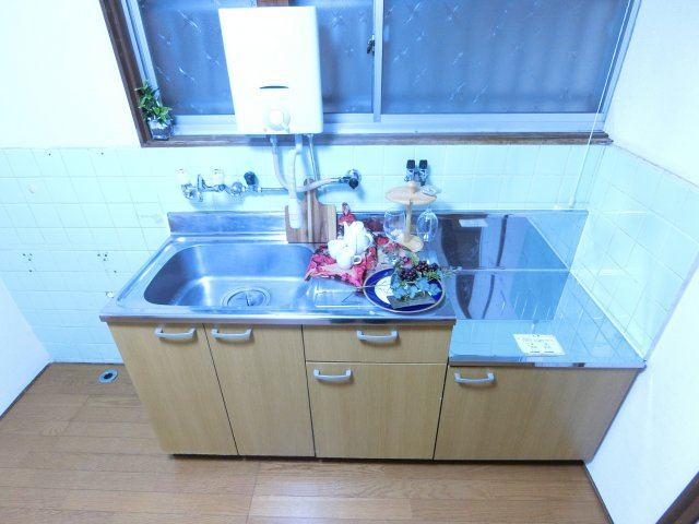 野作町貸家のキッチン