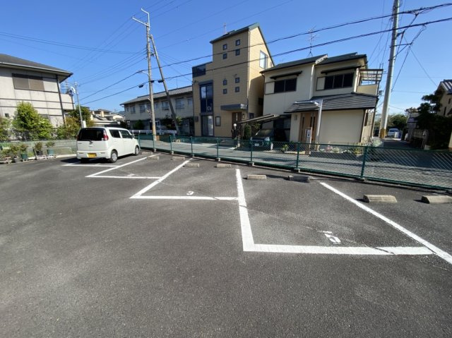 平尾住宅Ⅱの駐車場